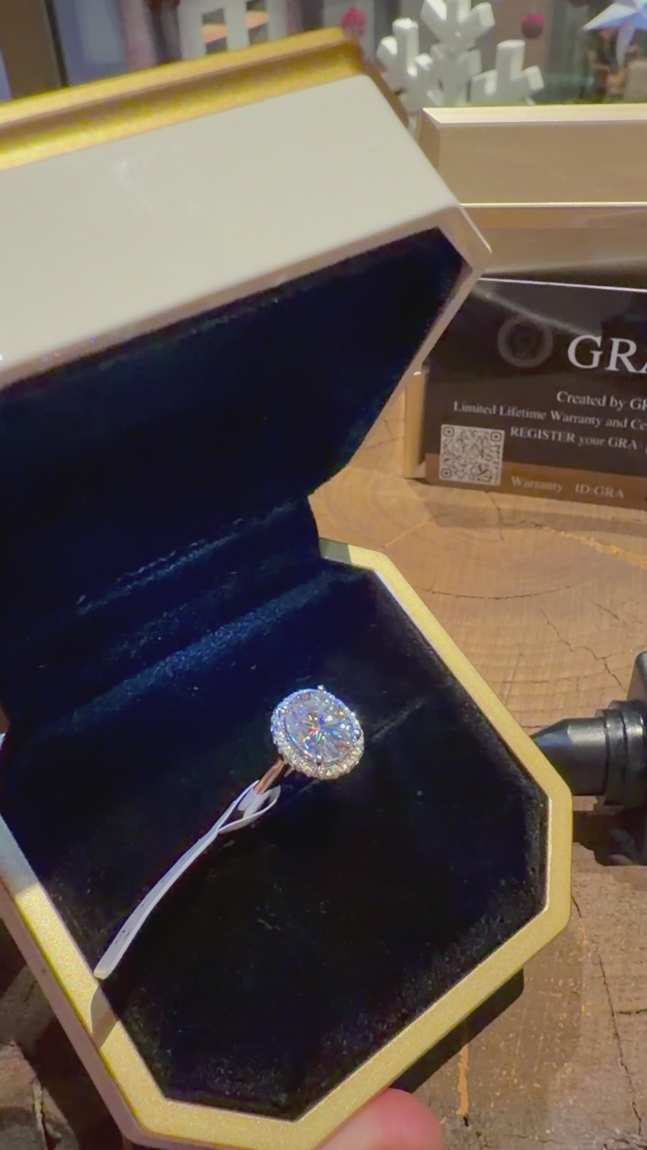 Hepburn Oval Moissanite Ring – 2 Carat Luxury Halo Design